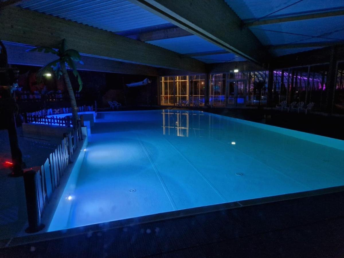 Vechtdalchalet De Berk, 5 Sterrenpark Capfun Stoetenslagh Rheezerveen Eksteriør billede