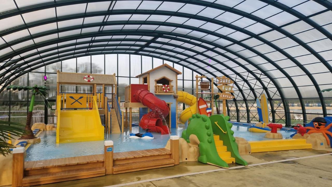 Vechtdalchalet De Berk, 5 Sterrenpark Capfun Stoetenslagh Rheezerveen Eksteriør billede