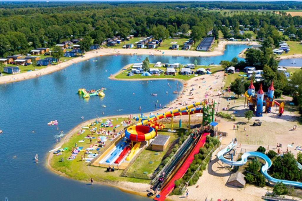 Vechtdalchalet De Berk, 5 Sterrenpark Capfun Stoetenslagh Rheezerveen Eksteriør billede