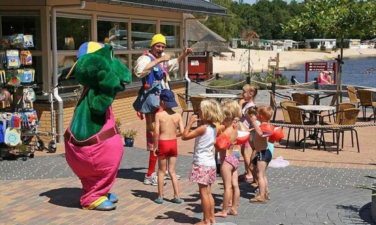 Vechtdalchalet De Berk, 5 Sterrenpark Capfun Stoetenslagh Rheezerveen Eksteriør billede